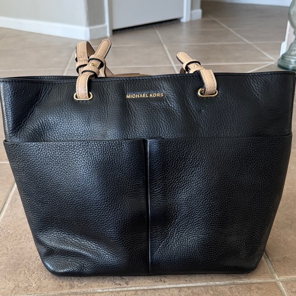 Michael Kors Black and Tan Tote Bag - Picture 1 of 7